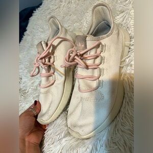 Adidas tennis shoes